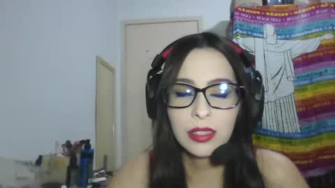 Bella Garcia online show from May 17, 10:53 pm