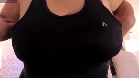 Bella Nix big tits online show from October 28, 4:07 am