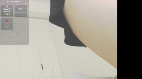 sophie online show from August 7, 5:47 am