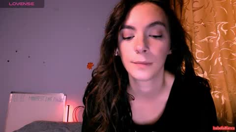 bellaqueen0701 online show from November 11, 3:53 pm