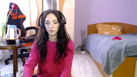 bellaqueen0701 online show from March 8, 6:19 am
