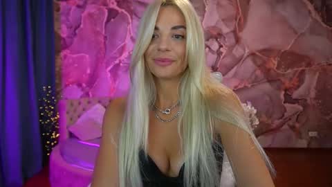 Snapshot of bellarayyy chatting on September 26, 10:29 pm Bella online show from September 26, 10:29 pm
