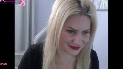 Snapshot of bellastar84 chatting on October 2, 1:16 pm Starr40 online show from October 2, 1:16 pm