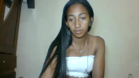 belle_annah online show from April 30, 6:02 pm