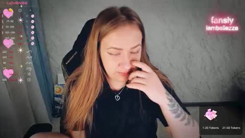 Your Annabelle Wolf  online show from December 3, 7:16 pm