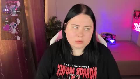 LinaBoo online show from November 19, 5:29 am