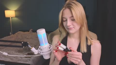 Alice online show from December 26, 6:43 pm