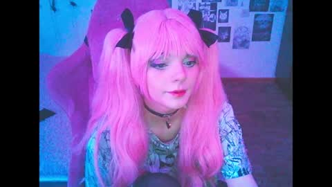 BerrieKitten online show from April 30, 11:52 pm