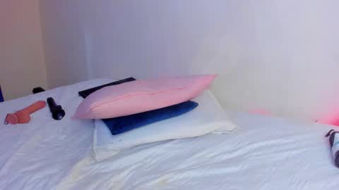 ZYLITH  online show from December 5, 5:07 am