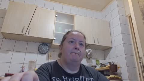 bethnorth online show from June 21, 1:53 am