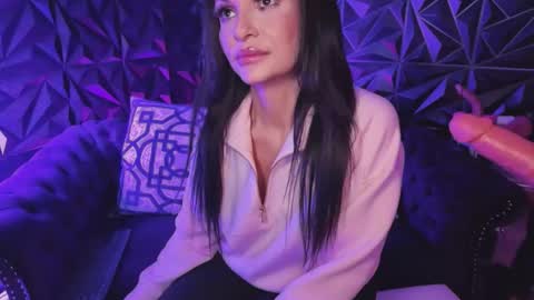 NatashaxoBangs online show from April 27, 3:36 am