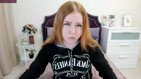 Mila Sweet online show from February 21, 4:29 am