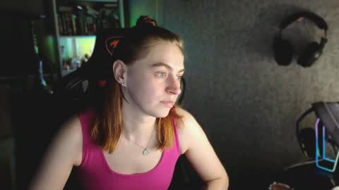 beverly_yay online show from May 12, 10:16 pm