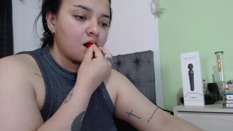 BiaBia online show from December 4, 7:45 pm