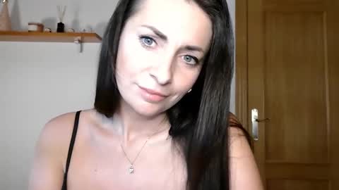 Snapshot of bianca_erotic chatting on December 30, 9:50 pm B I A N C A online show from December 30, 9:50 pm
