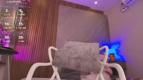 biancaa__18 online show from June 23, 7:45 pm