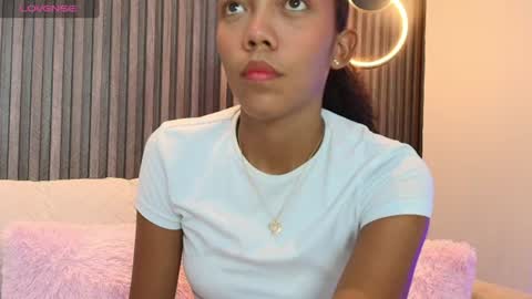 biancaa__18 online show from June 30, 7:24 pm