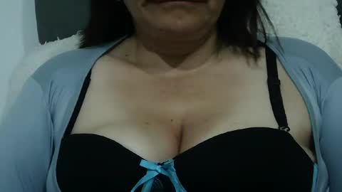 biancasteel online show from June 18, 1:40 am