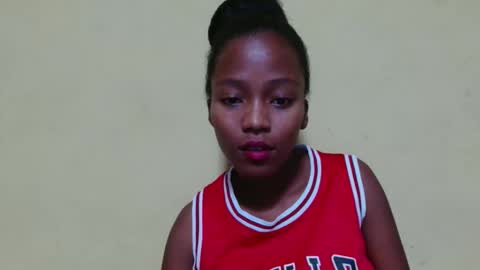 bienvenue987832 online show from April 3, 3:04 am