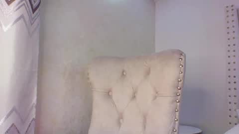 Snapshot of bigbaby004 chatting on September 8, 4:39 pm bigbaby004 online show from September 8, 4:39 pm
