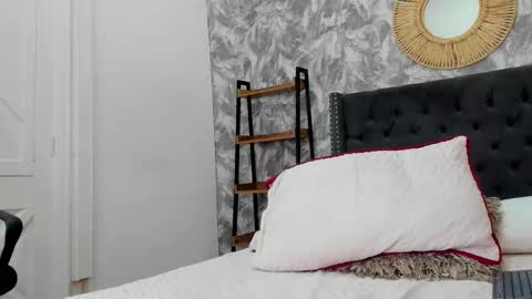 Maria online show from November 19, 9:15 pm