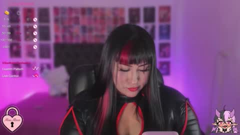 bigboobs cloe online show from October 31, 4:25 am