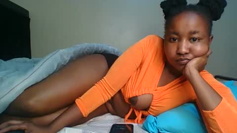 Snapshot of bigboootyy chatting on September 11, 8:09 pm BigBoootyy online show from September 11, 8:09 pm