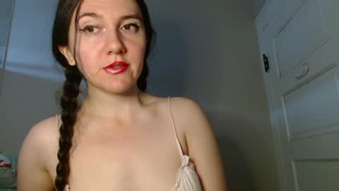 Isabella online show from June 22, 2:14 pm