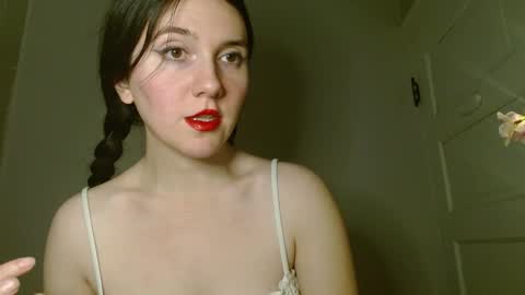 Isabella online show from December 17, 1:11 am