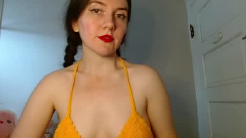 Isabella online show from July 7, 6:43 pm