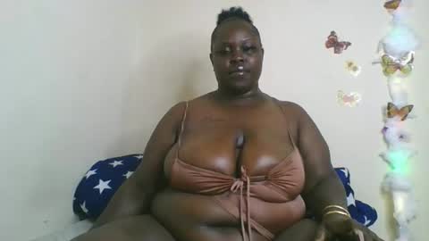 Bigg Cate online show from November 10, 10:05 pm