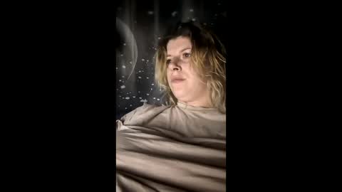 bigtitslala online show from December 14, 9:20 pm