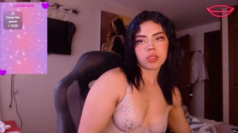 biigbooty_ online show from October 31, 3:27 pm