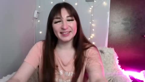 birdie_kiss online show from June 5, 7:42 pm