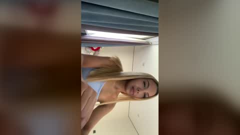 black_amberdream online show from May 2, 12:52 pm