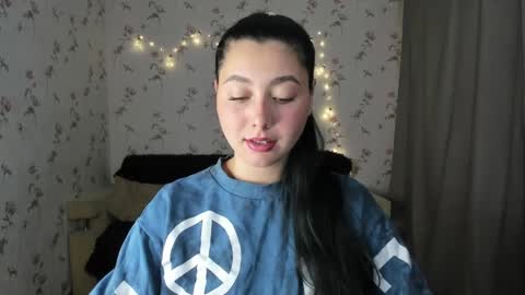 Snapshot of black_berry_bla_ck chatting on September 27, 10:11 am black_berry_bla_ck online show from September 27, 10:11 am