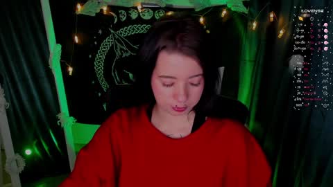 Snapshot of black_kittie_01 chatting on December 10, 1:33 pm Black Kittie Wednesday - 1300 - 1900 GMT help me get 100 thumbs up online show from December 10, 1:33 pm