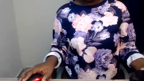 Cynthia online show from July 2, 3:23 am