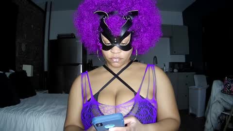Snapshot of blacksirenqueen chatting on January 11, 1:59 am Queen Siren online show from January 11, 1:59 am