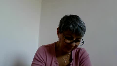 Snapshot of blackwidow05 chatting on December 5, 12:11 pm Black Widow online show from December 5, 12:11 pm