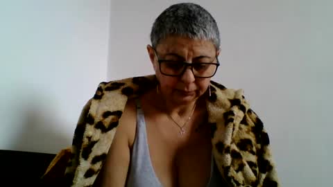 Snapshot of blackwidow05 chatting on February 5, 11:23 am Black Widow online show from February 5, 11:23 am