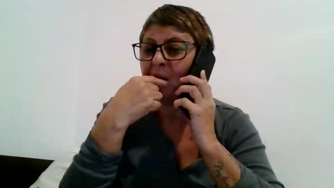 Black Widow online show from November 6, 2:34 pm