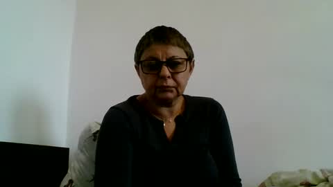 Snapshot of blackwidow05 chatting on October 14, 2:19 pm Black Widow online show from October 14, 2:19 pm
