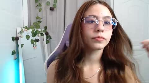   online show from November 18, 12:06 pm