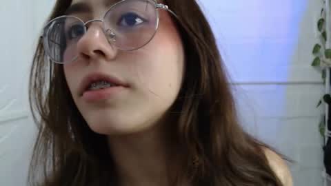 Snapshot of blairvicent chatting on September 23, 1:53 pm online show from September 23, 1:53 pm