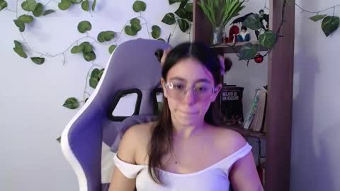 Snapshot of blairvicent chatting on March 3, 12:31 pm online show from March 3, 12:31 pm