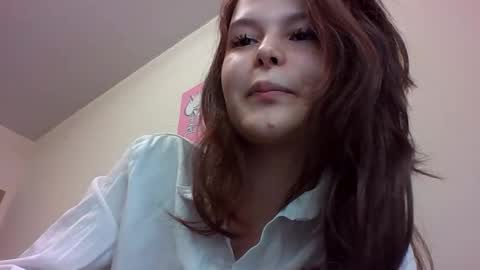 Snapshot of blearalin chatting on October 24, 11:17 am blearalin online show from October 24, 11:17 am