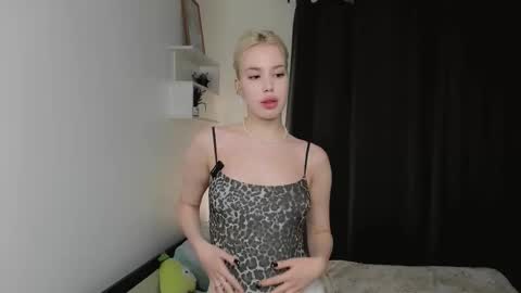 Nicole online show from October 23, 4:02 pm