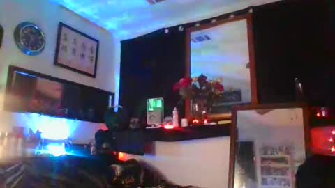 blissful614380763 online show from May 19, 10:06 pm