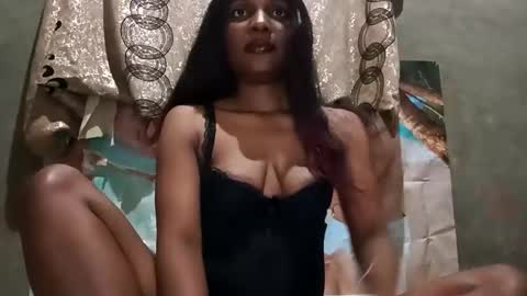 Lola online show from November 30, 1:32 am